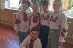 Вітання з Днем вишиванки від учнів