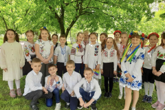 Вітання з Днем вишиванки від учнів