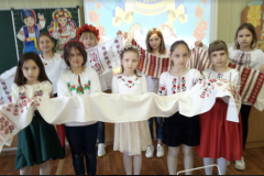 Вітання з Днем вишиванки від учнів